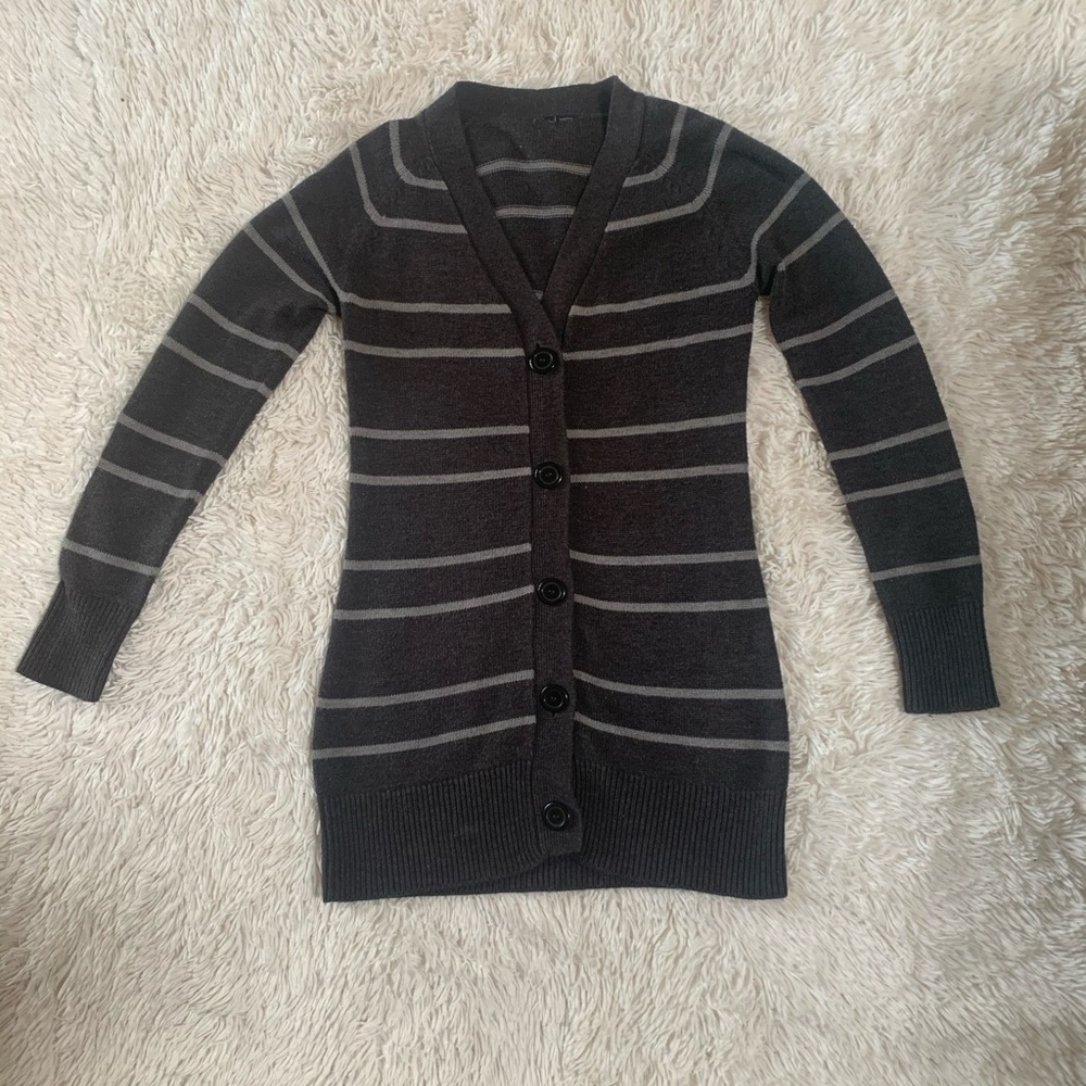 🦋Long grey striped cardigan